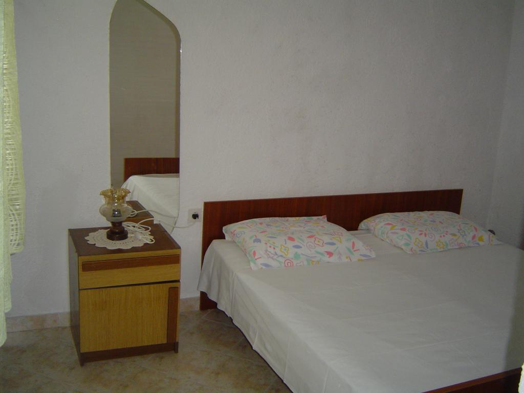 בטינה Apartmani Lukin מראה חיצוני תמונה